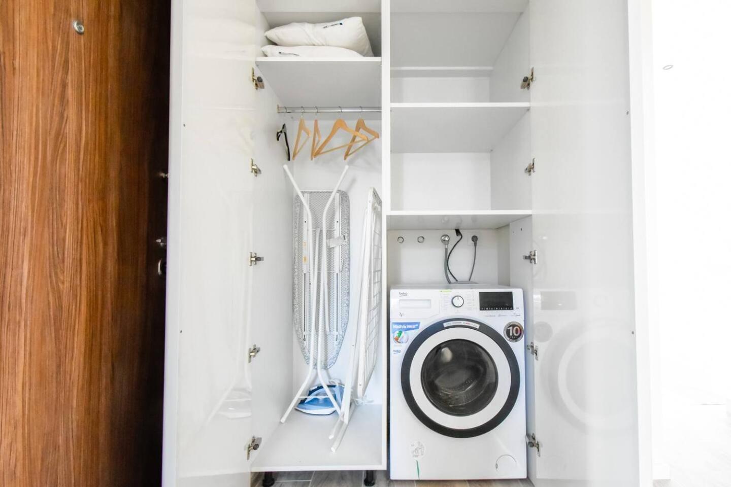 Main Street Area Metro Washer&Dryer View Sofía Exterior foto